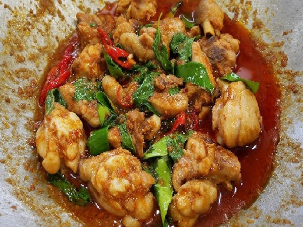 แกงคั่วไก่